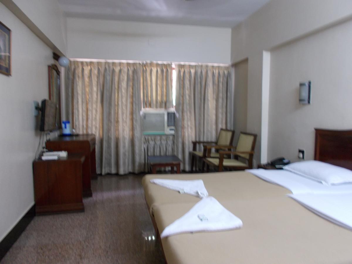 Biju'S Tourist Home Kochi Eksteriør bilde